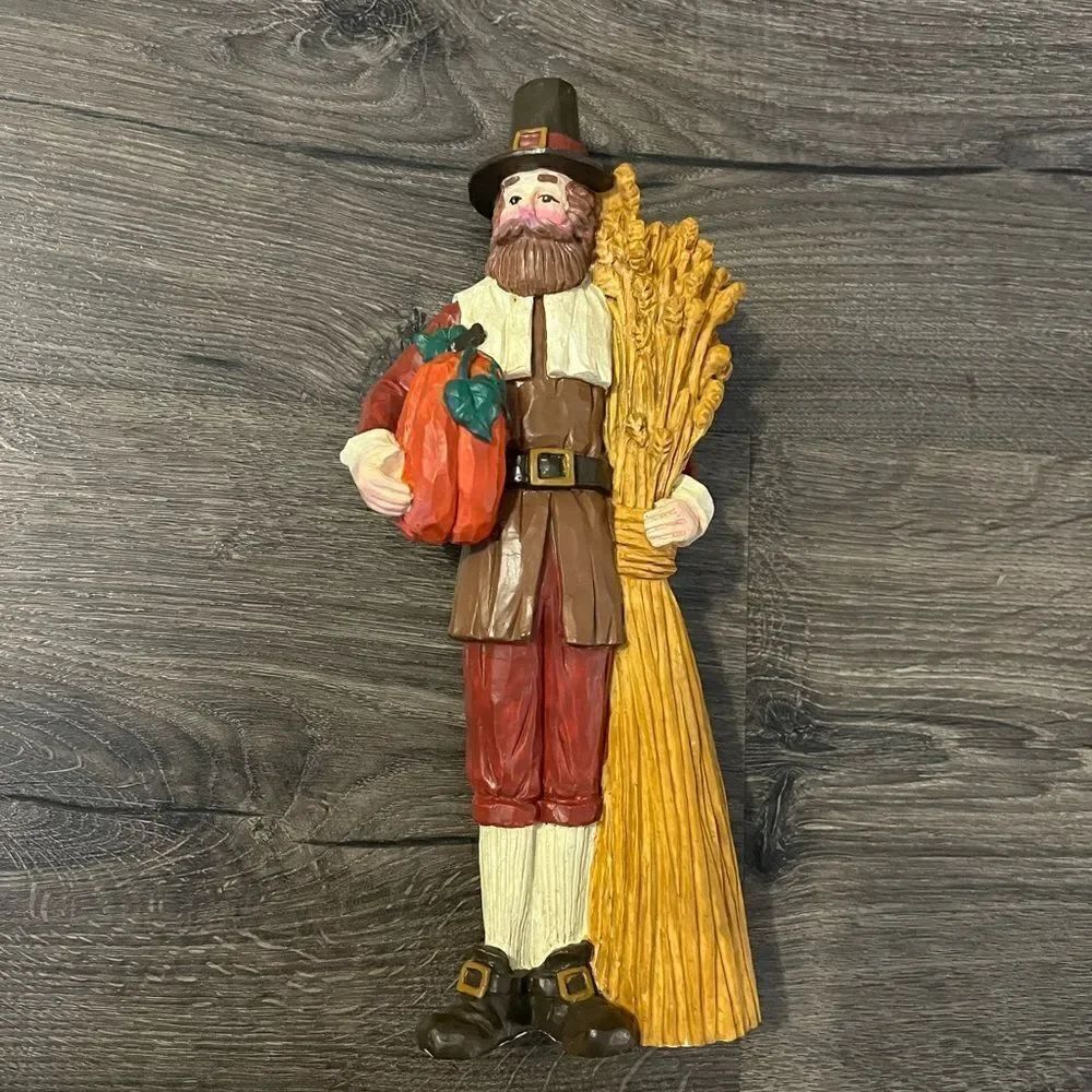 Pilgrim Man 10” Thanksgiving Fall Harvest Statue Figure Autumn Decoration